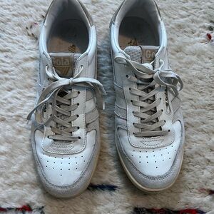 Gola Men's White and Gray Sneakers